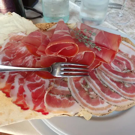 The House - Lu Bagnu