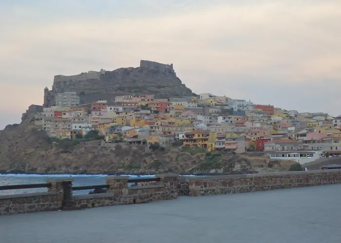 The House - Lu Bagnu 公寓